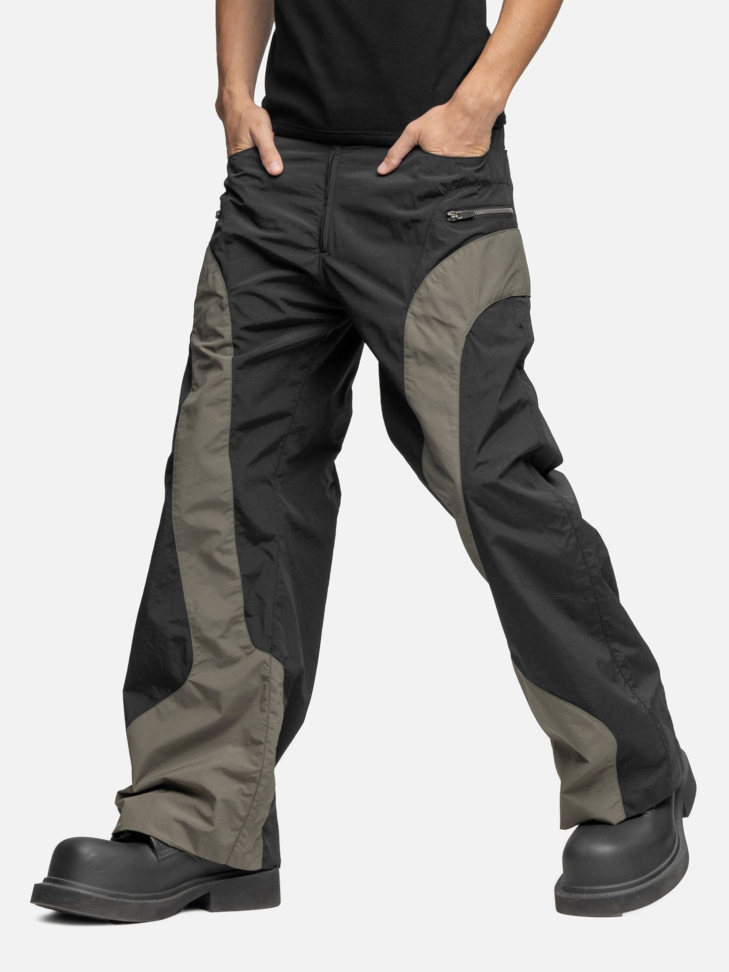 W7 CARGO BLACK 
